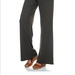 Robbed button tank top and wide leg pants